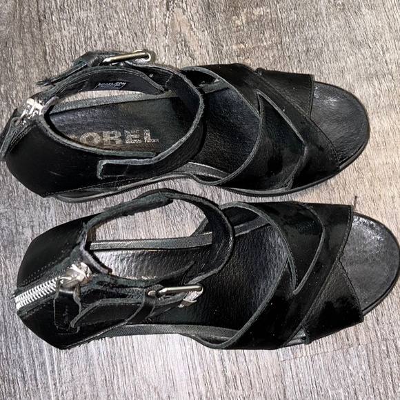 Sorel, Joanie II, size 7.5, black - Picture 2 of 4